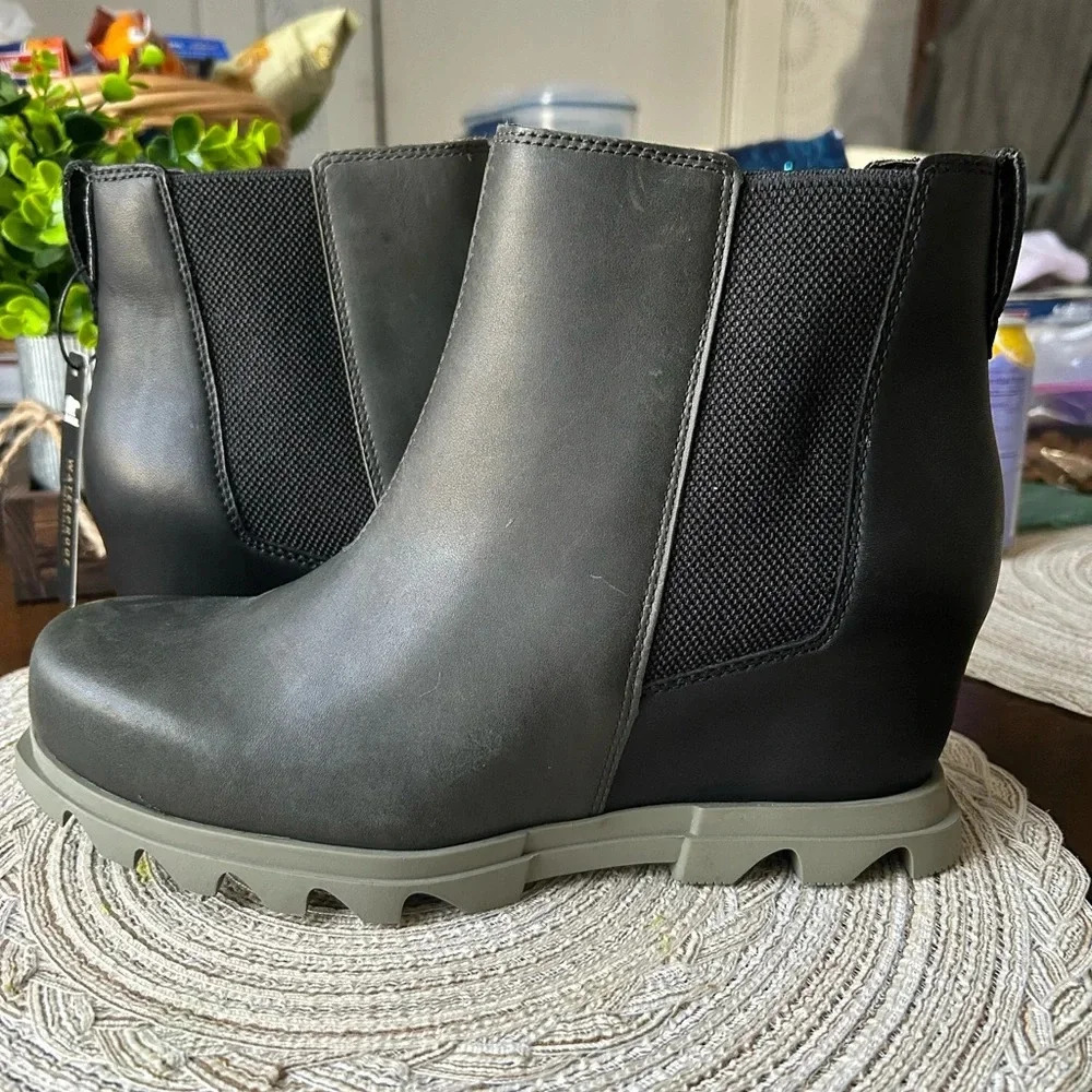 Sorel Joan of Arctic waterproof leather wedge boots sz 10.5 nwob